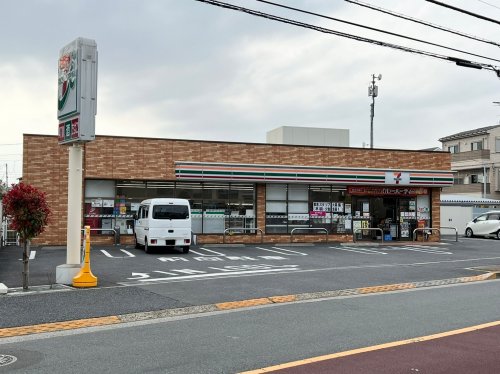 コンビニ　セブンイレブン江戸川東松本2丁目店（コンビニ）まで54m