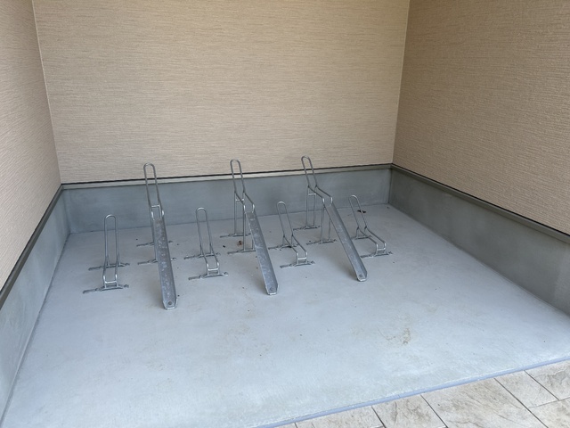 駐車場　駐輪場