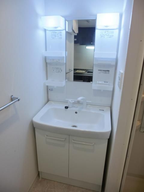 洗面設備　シャンプードレッサー付