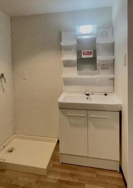 洗面設備　コンパクトで使いやすい洗面所