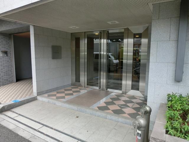 エントランス　エントランス
