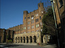 病院　東京大学 医科学研究所附属病院（病院）まで576m