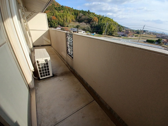 バルコニー　※別部屋の写真です