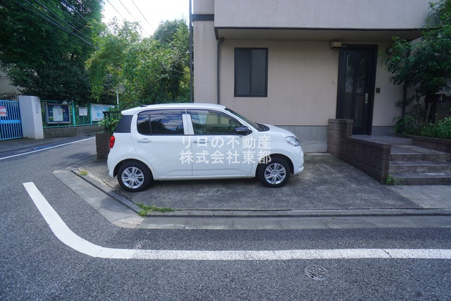 駐車場　駐車場付なので、駐車場を探す必要がありません！（※要確認）