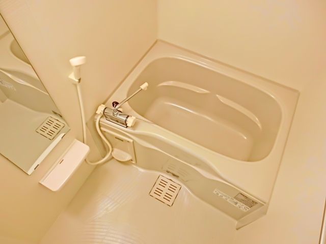 バス・シャワールーム　浴室乾燥機付きバスルーム