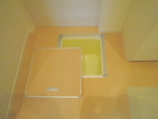 収納　便利な床下収納