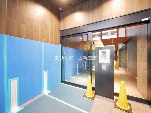 エントランス　エントランス