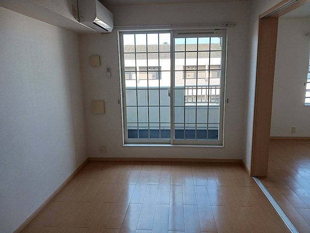 居室・リビング　ゆったりとした居間です