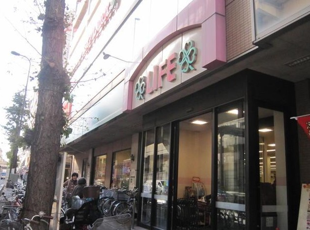 スーパー　ライフ幡ヶ谷店（スーパー）まで379m