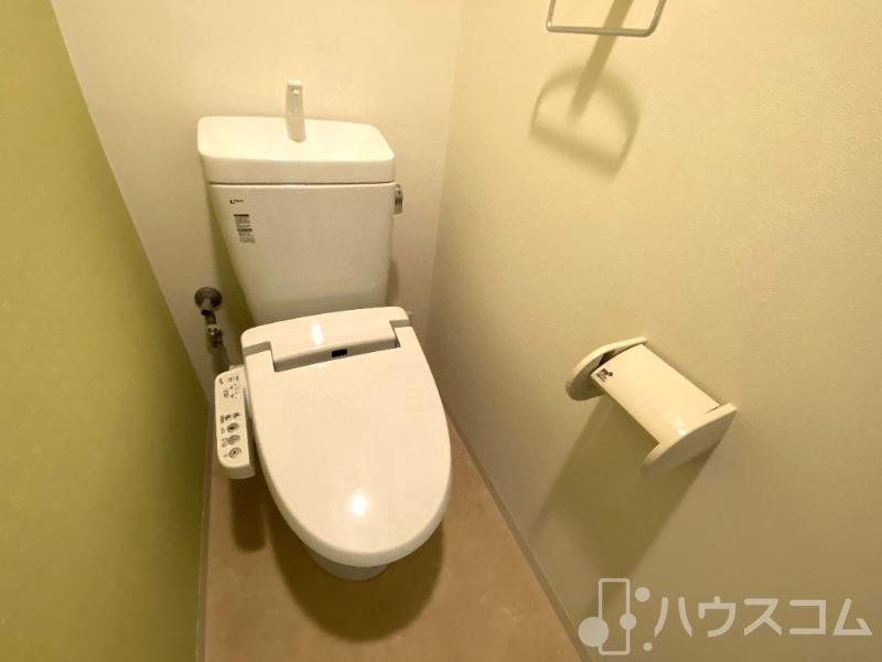 トイレ　冬場も安心の温水洗浄便座！