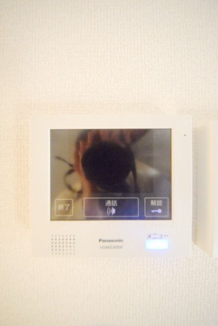 セキュリティ　★カメラ付きのインターフォンです★