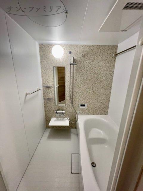 バス・シャワールーム　同型イメージ写真