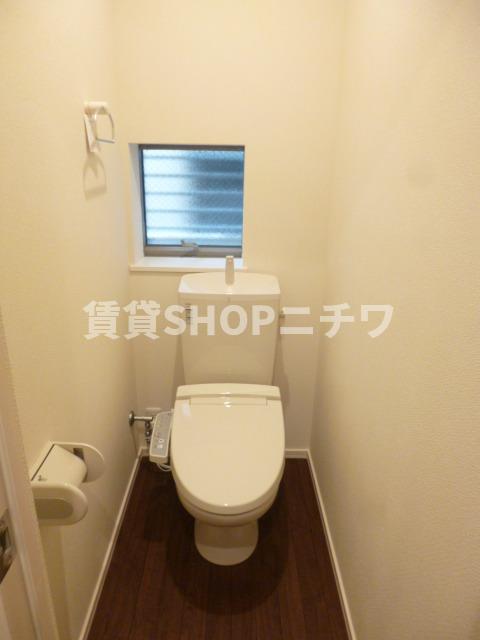 トイレ　☆嬉しい温室洗浄便座付き☆