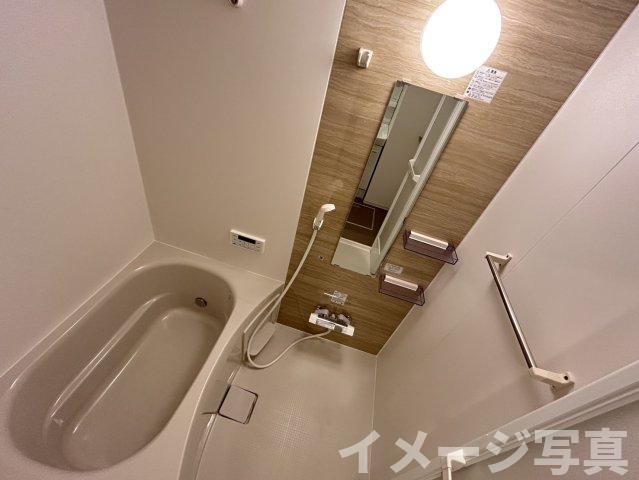 バス・シャワールーム　同タイプ写真