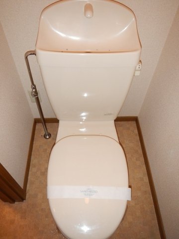 トイレ　ゆったりとした空間のトイレです