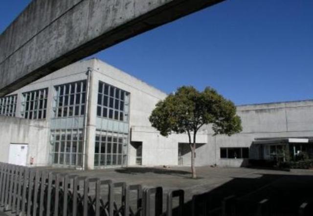 小学校　稲城市立城山小学校（小学校）まで850m