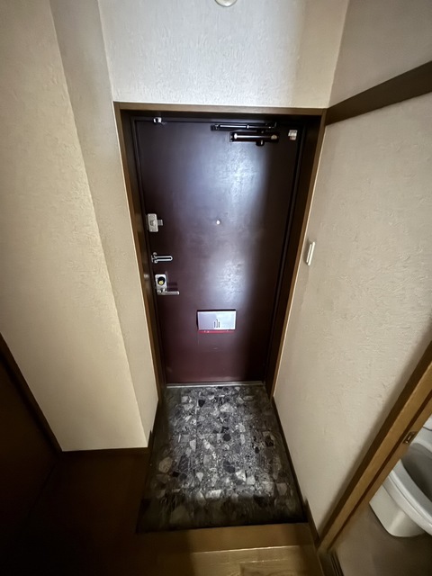 玄関　別部屋参考写真です