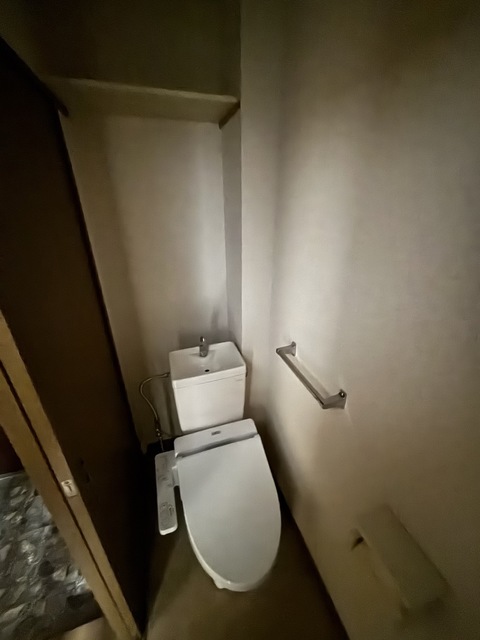 トイレ　別部屋参考写真です