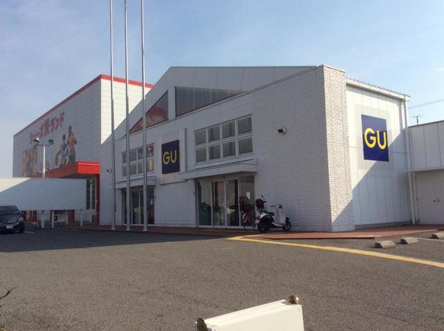 ショッピングセンター　ジーユー百舌鳥店（ショッピングセンター）まで428m