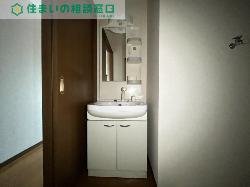 洗面設備　同型