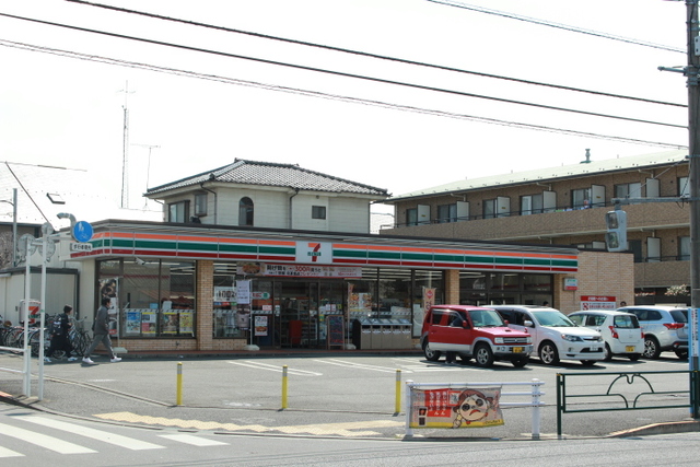 コンビニ　セブンイレブン新小平駅前店（コンビニ）まで863m