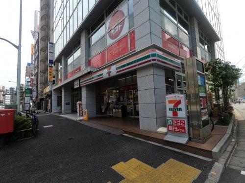 コンビニ　セブンイレブン 新宿左門町店（コンビニ）まで518m