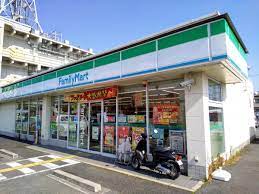 コンビニ　ファミリーマート近江八幡中村町店（コンビニ）まで396m