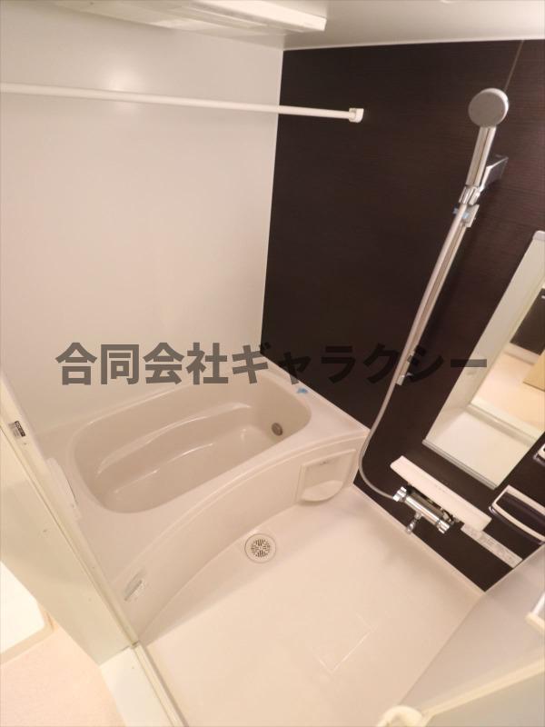 バス・シャワールーム　追い焚き・浴室乾燥機能つき