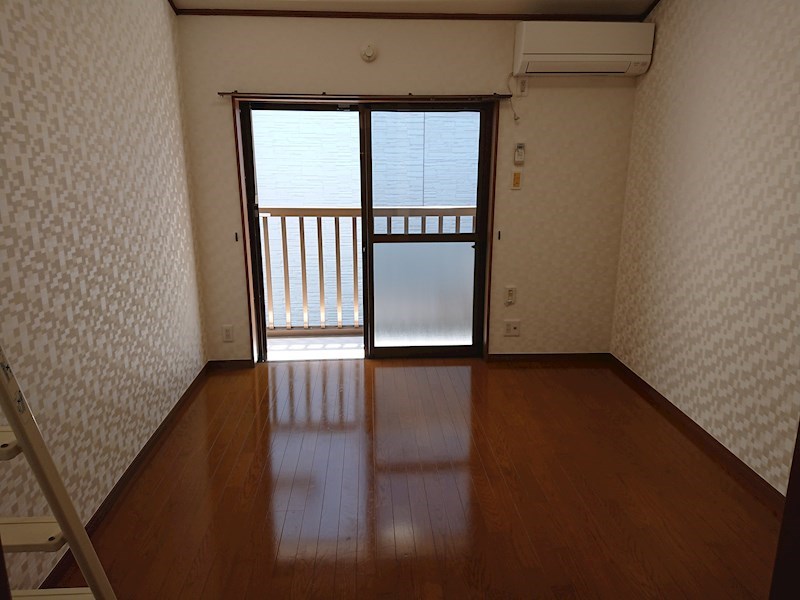 居室・リビング　電動シャッター付き