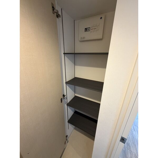 その他設備　玄関収納