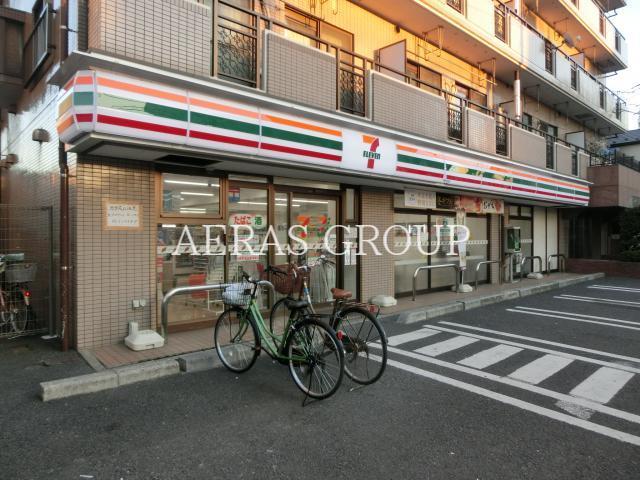 コンビニ　セブンイレブン足立中川4丁目店（コンビニ）まで80m