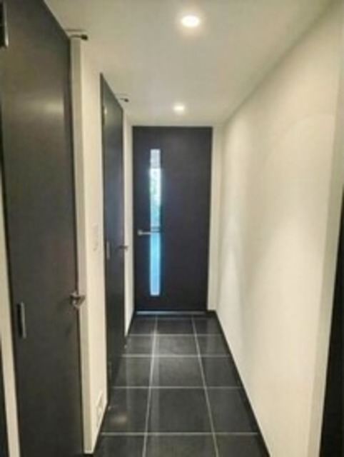 玄関　別部屋同仕様