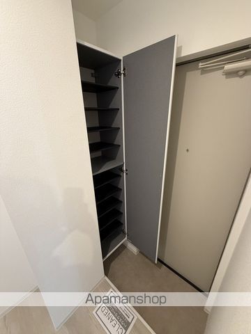 ジーメゾン福生東町の玄関写真