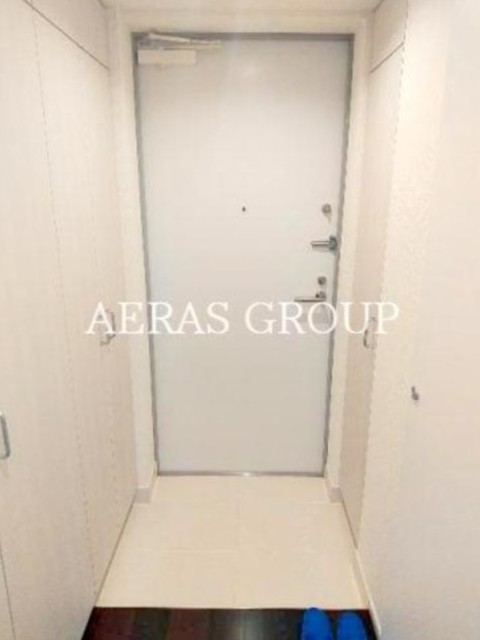 玄関　別部屋同仕様タイプ