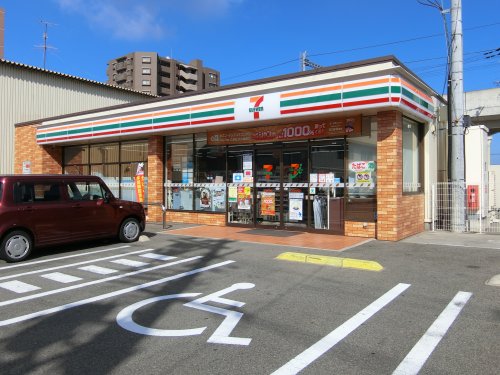 コンビニ　セブンイレブン　泉大津市役所前店（コンビニ）まで199m