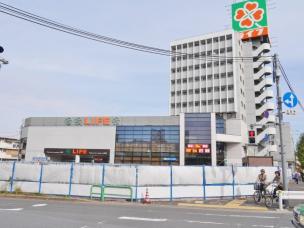 ショッピングセンター　ライフ平和台店（ショッピングセンター）まで375m