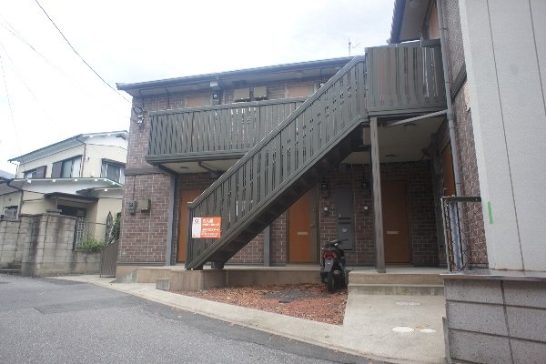 建物外観　タイル調の外観が特徴です