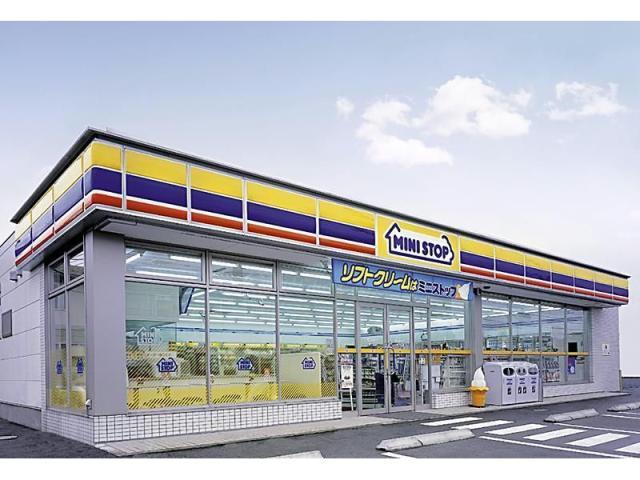 コンビニ　ミニストップ佐賀大財2丁目店（コンビニ）まで233m