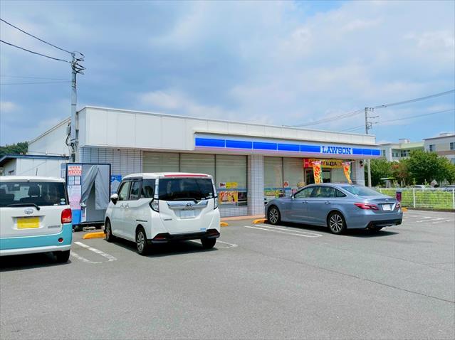 コンビニ　ローソン三島大場店（コンビニ）まで623m