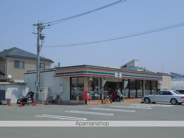 コンビニ　セブンイレブン（コンビニ）まで348m