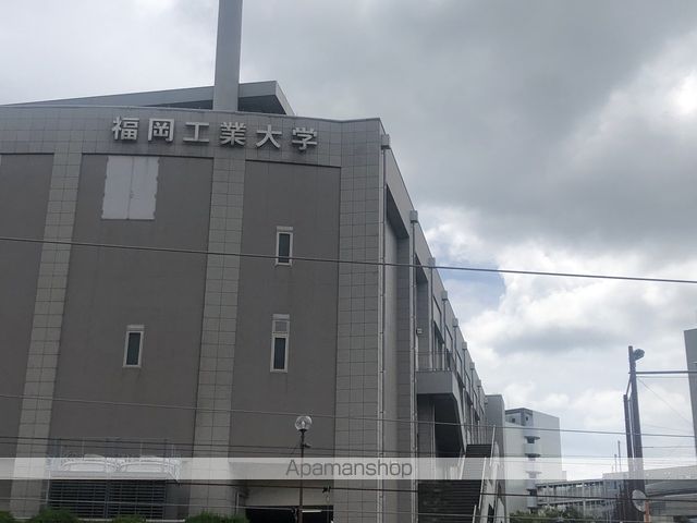 高校・高専　福岡工業大学附属城東高等学校事務室（高校・高専）まで651m