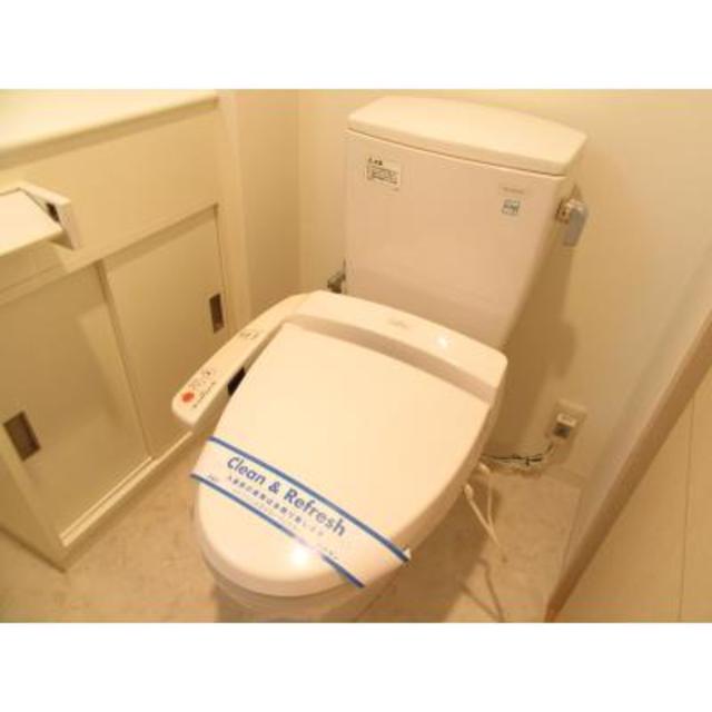 トイレ　※写真は同タイプ住戸です。