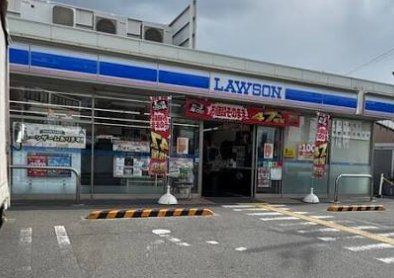 コンビニ　ローソン淀川三津屋南二丁目店（コンビニ）まで230m