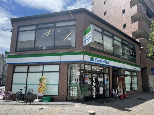 コンビニ　ファミリーマート 四条御前店（コンビニ）まで380m
