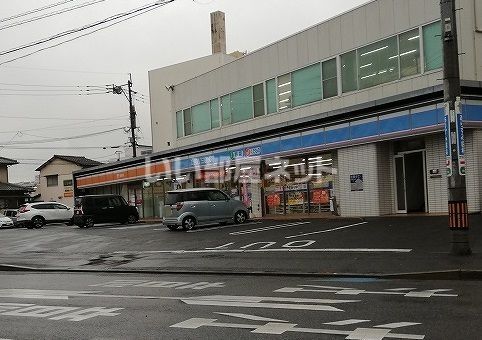 コンビニ　ローソン　小倉清水二丁目店（コンビニ）まで382m