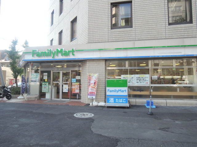 コンビニ　ファミリーマート目黒東山一丁目店（コンビニ）まで424m
