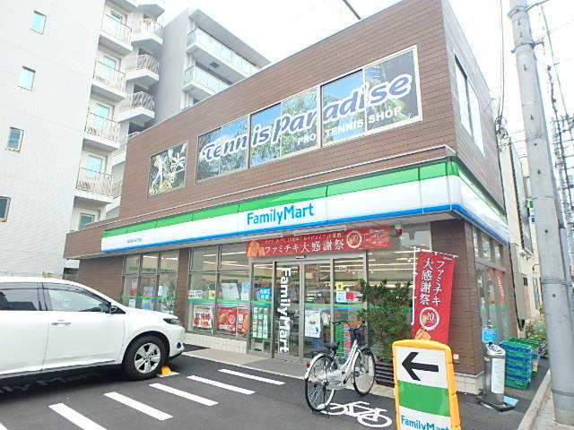 コンビニ　ファミリーマート亀沢四丁目店（コンビニ）まで186m