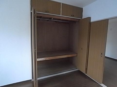 収納　クローゼット