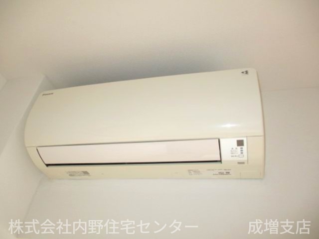その他設備　リビングと各洋室に設置済のエアコン（和室除く）