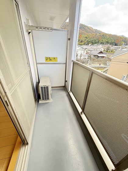 バルコニー　※別部屋の写真です